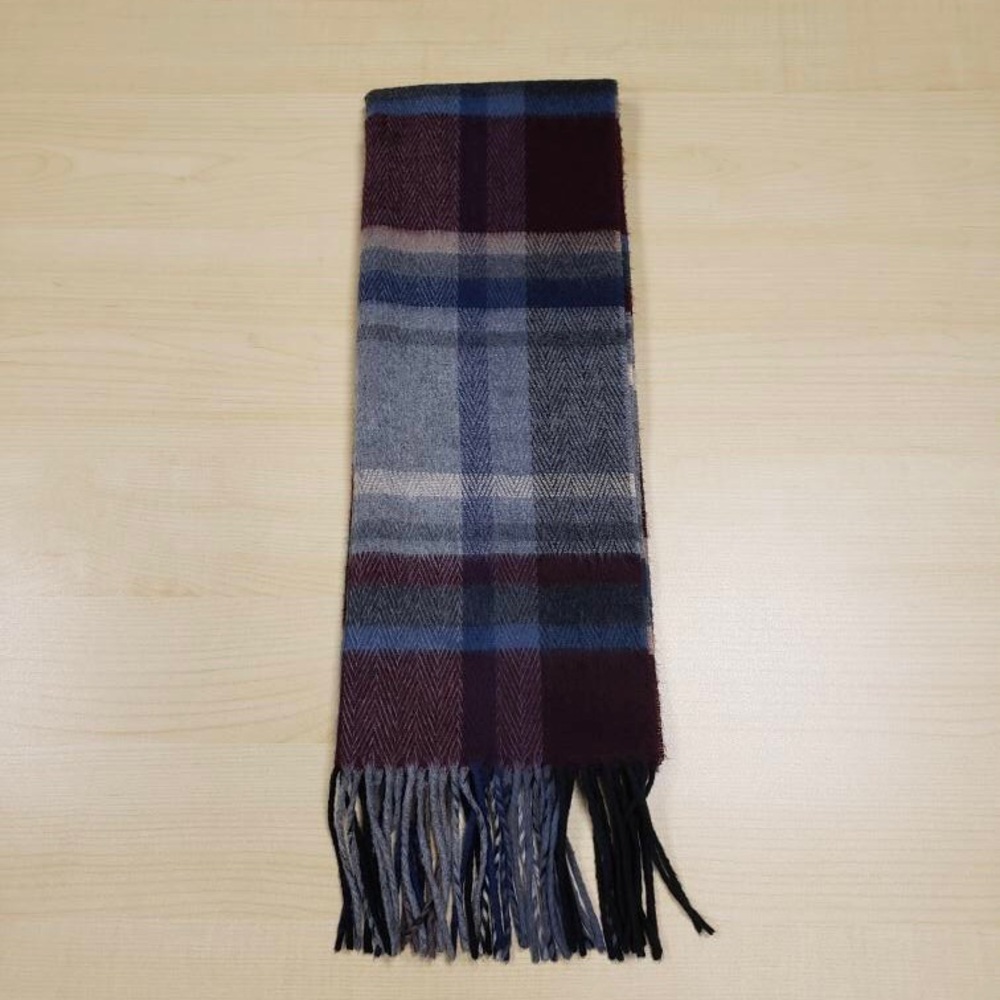 Scarf - Picture 2 of 5